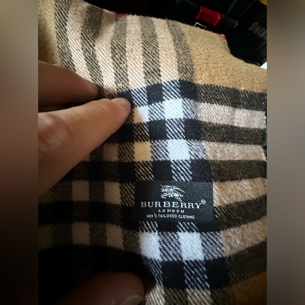 Burberry men’s scarf